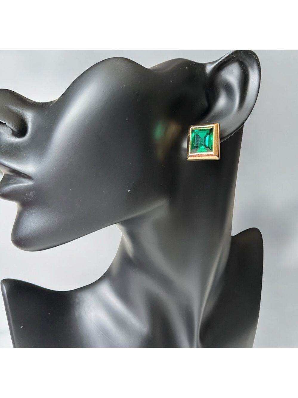 Vintage 80s Swarovski SAL Elegant Gold and Green Stud Earrings
